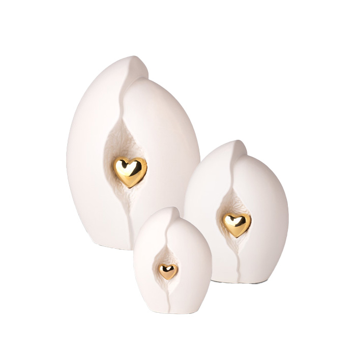 AUKU047 S M L Encased Heart White